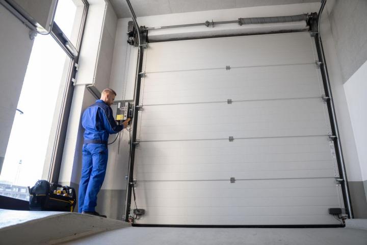 Travaux d’installation de porte de garage à Vichy